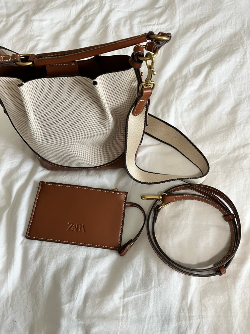 Zara Crossbody Bucket Bag - Picture 2 of 3